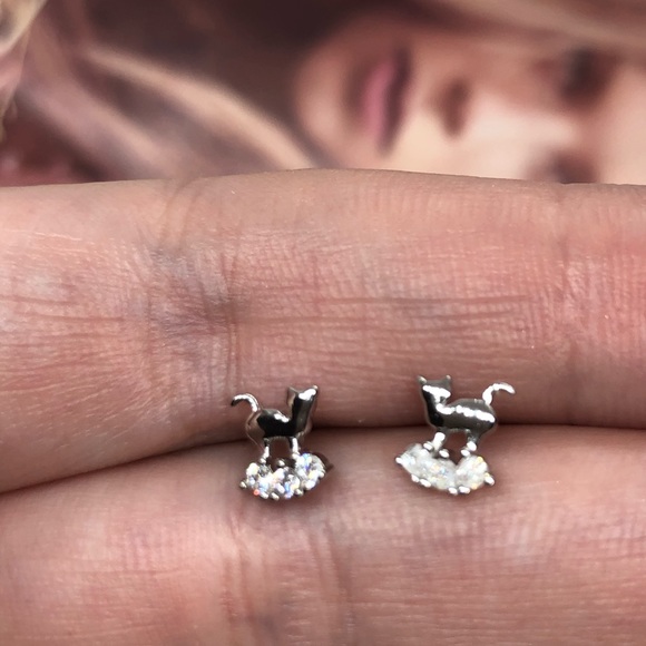 Sterling Silver 925 Cat π Stud Earrings - Picture 3 of 6